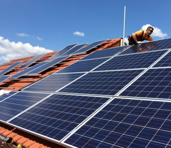 Profil de aluminiu pentru montaj panouri fotovoltaice